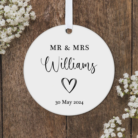 Personalised Wedding Mr And Mrs Gift Bride And Groom Couples Keepsake Hanging Decoration Ornament Plaque Tag